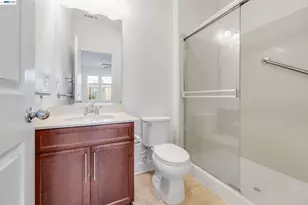 2904 Hanauma Bay Dr, Pittsburg, CA 94565 - Photo 25