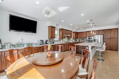 2904 Hanauma Bay Dr., Pittsburg, CA 94565 - Photo 15