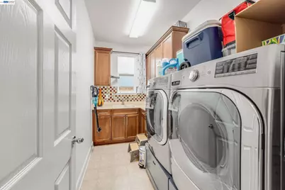 2904 Hanauma Bay Dr., Pittsburg, CA 94565 - Photo 27