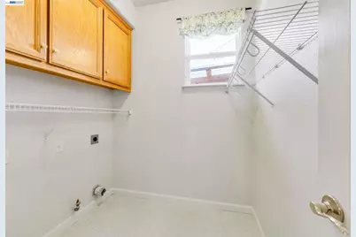 2295 Regatta Way, San Leandro, CA 94579 - Photo 15