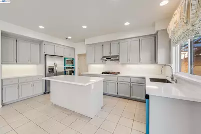 2295 Regatta Way, San Leandro, CA 94579 - Photo 11