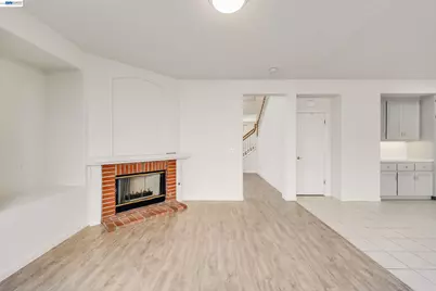 2295 Regatta Way, San Leandro, CA 94579 - Photo 9