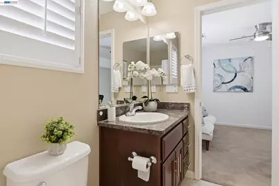 152 Heligan Lane #15, Livermore, CA 94551 - Photo 17