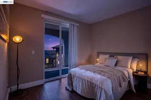 6523 Bayview Dr, Oakland, CA 94605 - Photo 43