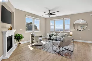 6523 Bayview Dr, Oakland, CA 94605 - Photo 13