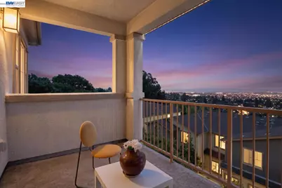 6523 Bayview Dr, Oakland, CA 94605 - Photo 11