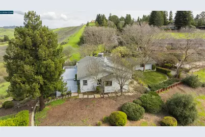 333 Merrilee Pl, Danville, CA 94526 - Photo 3