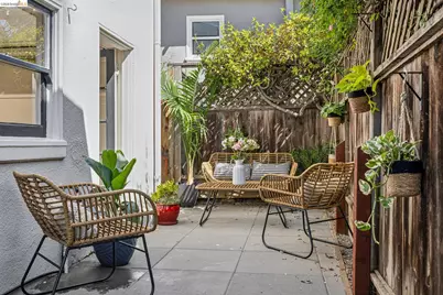 1200 El Centro Ave, Oakland, CA 94602 - Photo 27