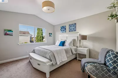 35 Britt Ct, Alameda, CA 94502 - Photo 21