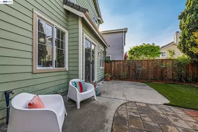 35 Britt Ct, Alameda, CA 94502 - Photo 29