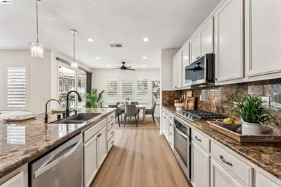 4431 Duccio Pl, Dublin, CA 94568 - Photo 11
