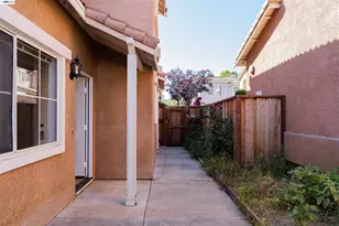 1028 Montoya Terrace, Union City, CA 94587 - Photo 13