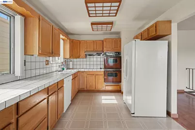 721 Gellert Blvd, Daly City, CA 94015 - Photo 9