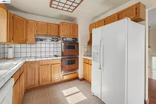 721 Gellert Blvd, Daly City, CA 94015 - Photo 11