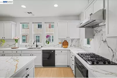 6380 Monterey Way, Dublin, CA 94568 - Photo 17