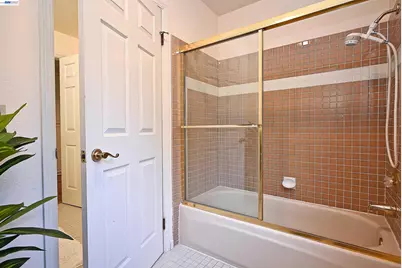 16 McNamara Ln, Martinez, CA 94553 - Photo 37