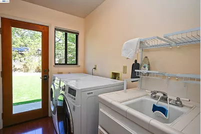 16 McNamara Ln, Martinez, CA 94553 - Photo 41
