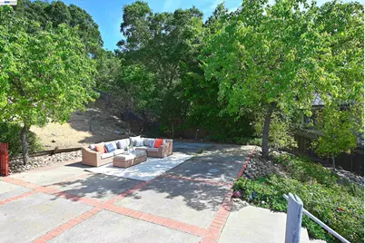 16 McNamara Ln, Martinez, CA 94553 - Photo 41