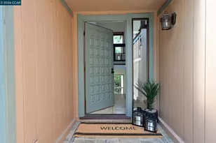 1418 Linton Pl, Martinez, CA 94553 - Photo 5