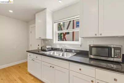 2529 Ellsworth St, Berkeley, CA 94704 - Photo 23