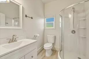 2529 Ellsworth St, Berkeley, CA 94704 - Photo 31