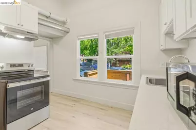 2529 Ellsworth St, Berkeley, CA 94704 - Photo 13