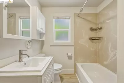 2529 Ellsworth St, Berkeley, CA 94704 - Photo 15