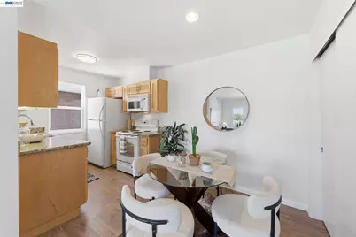 22 Marina Lakes Dr, Richmond, CA 94804 - Photo 13