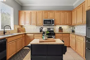 542 Vivian St, Brentwood, CA 94513 - Photo 13