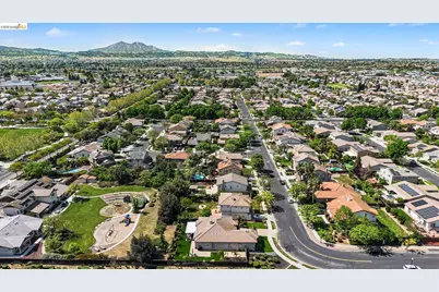 542 Vivian St, Brentwood, CA 94513 - Photo 31