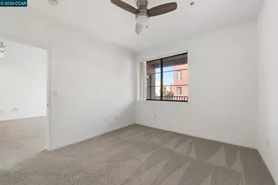 1060 3rd St #202, San Jose, CA 95112 - Photo 17