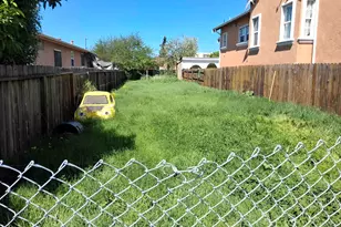 1327 97th Ave, Oakland, CA 94621 - Photo 1