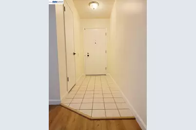 796 Woodside Ln #1, Sacramento, CA 95825 - Photo 7