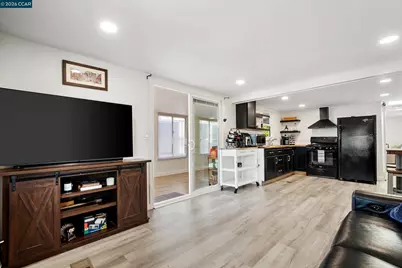 32 Galloway Dr., Concord, CA 94518 - Photo 13