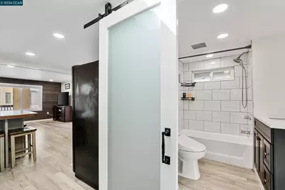 32 Galloway Dr., Concord, CA 94518 - Photo 17