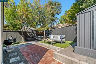 32 Galloway Dr, Concord, CA 94518 - Photo 35