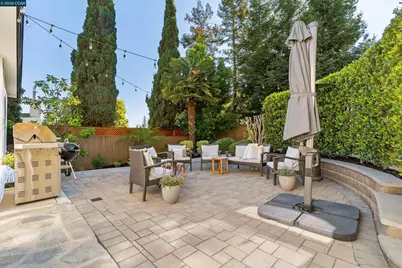 19175 Carlton Ave, Castro Valley, CA 94546 - Photo 33