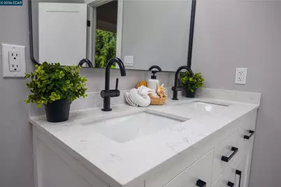 2479 Pacheco St, Concord, CA 94520 - Photo 15