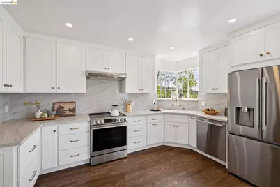 165 Bell Ave, Piedmont, CA 94611 - Photo 21