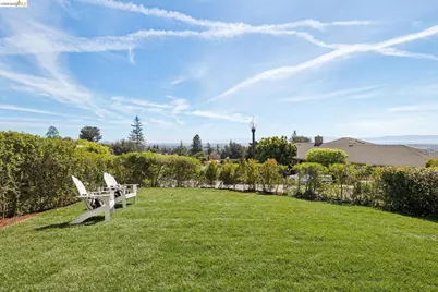 165 Bell Ave, Piedmont, CA 94611 - Photo 47