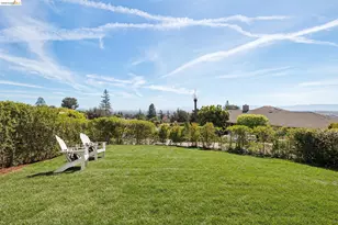 165 Bell Ave, Piedmont, CA 94611 - Photo 47