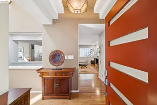 2929 Holyrood Dr, Oakland, CA 94611 - Photo 3