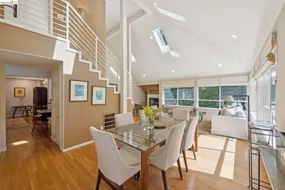 2929 Holyrood Drive, Oakland, CA 94611 - Photo 15