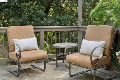 2929 Holyrood Drive, Oakland, CA 94611 - Photo 7