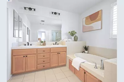 215 Olive Hill Dr, San Jose, CA 95125 - Photo 21