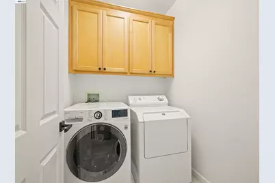 215 Olive Hill Dr, San Jose, CA 95125 - Photo 25