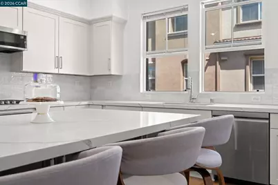 1147 Martin Luther King Dr, Hayward, CA 94541 - Photo 21