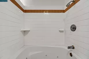 504 Athena, Hercules, CA 94547 - Photo 23