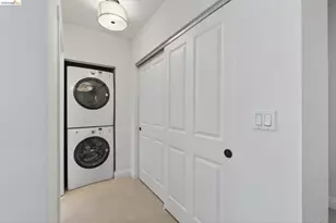 1075 41st St, Emeryville, CA 94608 - Photo 11