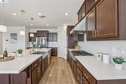 28719 Vista Grande Dr, Hayward, CA 94544 - Photo 15